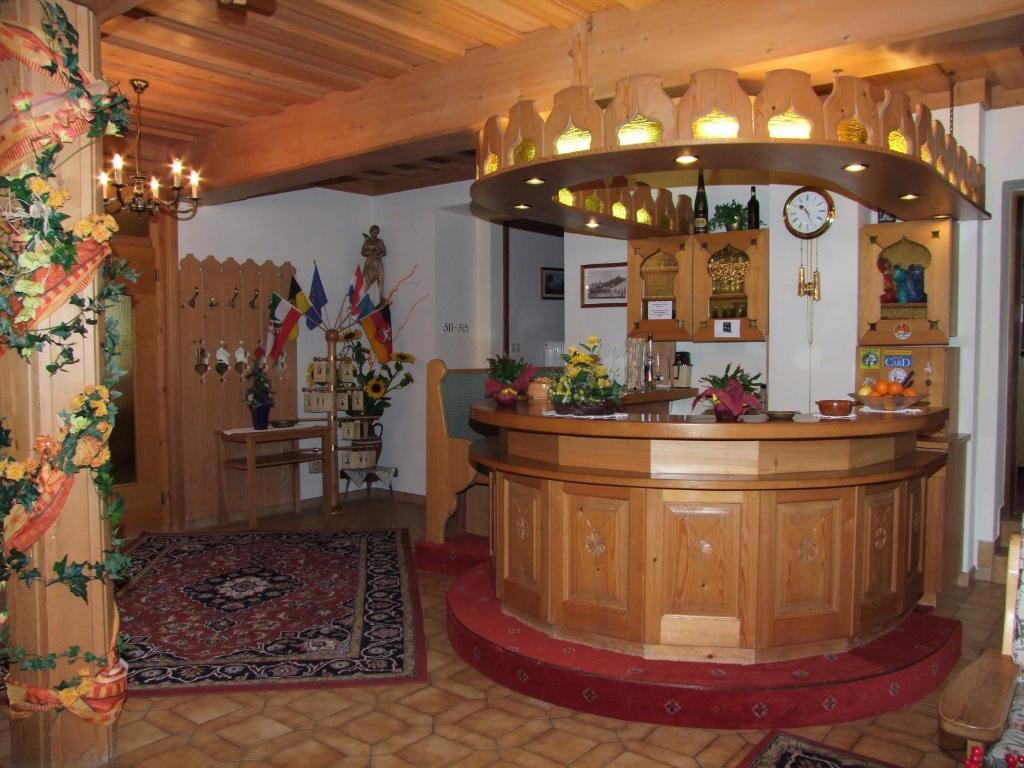 Hotel Landhof Simeter Gmbh Spittal an der Drau Dış mekan fotoğraf