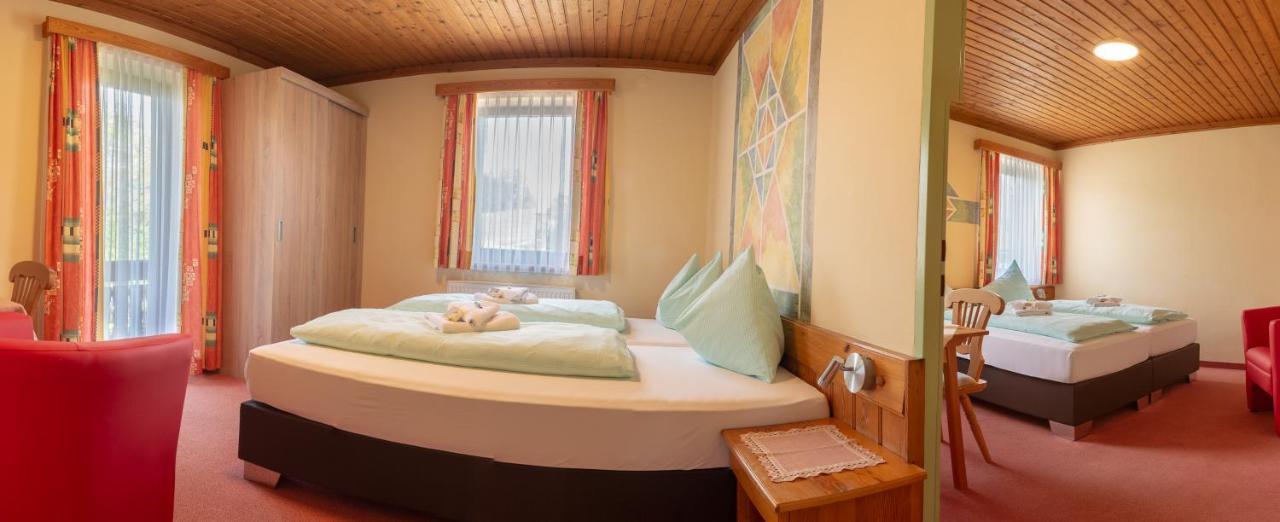 Hotel Landhof Simeter Gmbh Spittal an der Drau Dış mekan fotoğraf