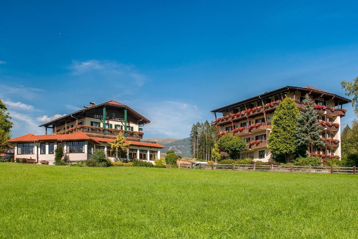 Hotel Landhof Simeter Gmbh Spittal an der Drau Dış mekan fotoğraf
